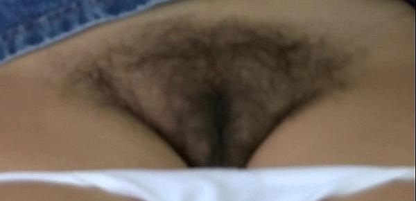  ARDIENTES 69 - SPYING ON MY WIFE WHILE SHE SLEEPS AND MASTURBATES